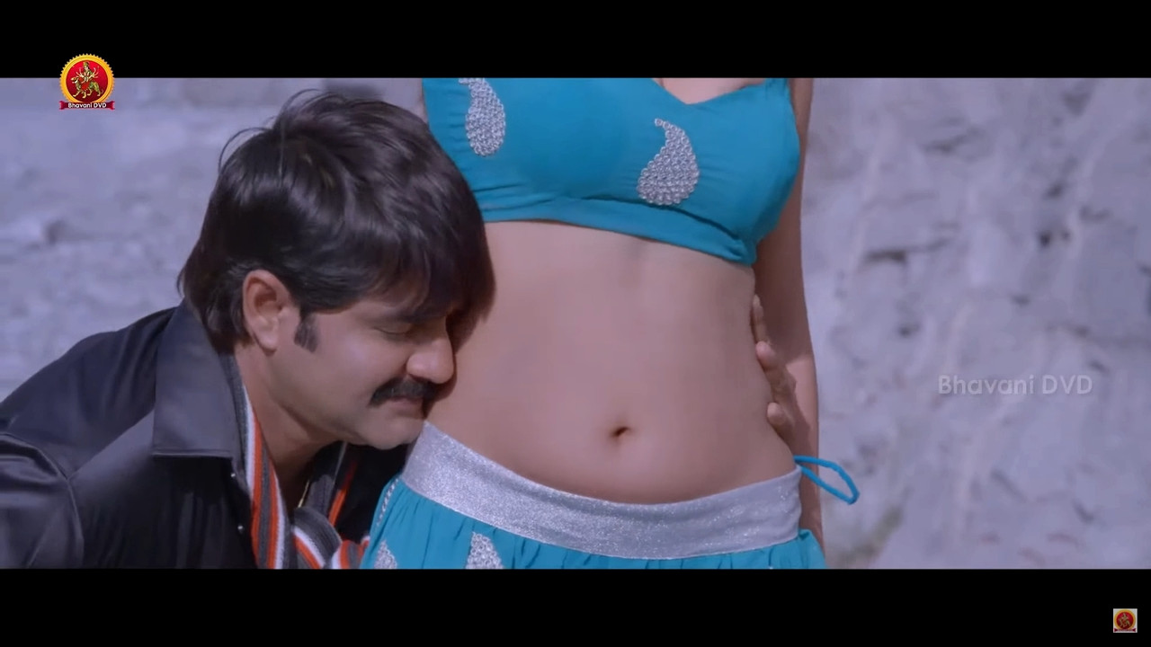 Sonia Mann Hot Navel Song From Dhee Ante 1080p.mp4_snapshot_01.57_[2020.11.21_22.34.25]