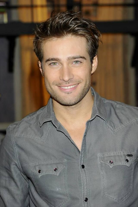 2207917ccaca1353340b63e8f46b9876-beautiful-boys-gorgeous-men.jpg