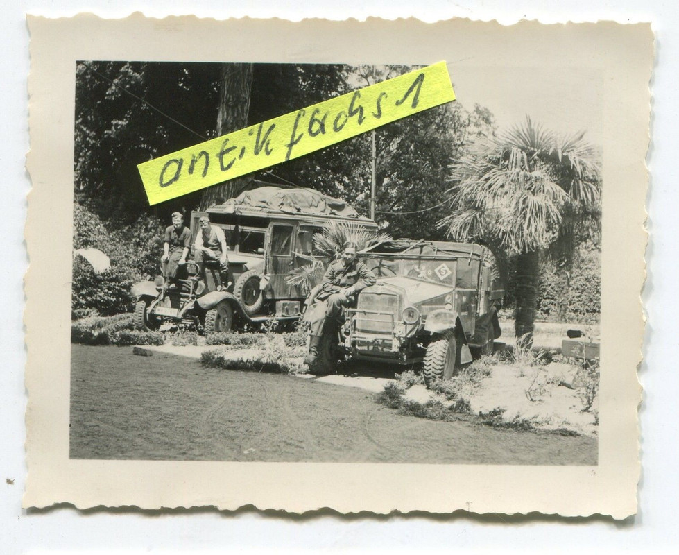 Militär-Jeep aus England in Belgien