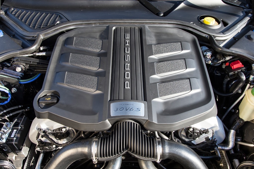 Porsche-Panamera-4S-Executive-test-drive-Drive-my.ru-2013-07а