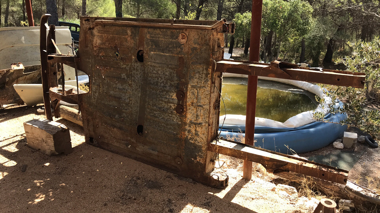 D1882E8F-61E1-4DB0-8A98-8101B0E2C62D