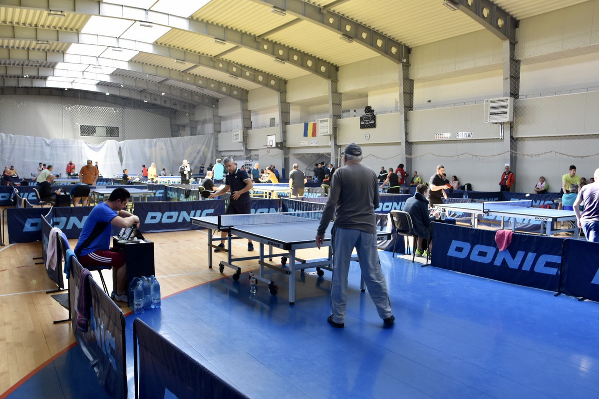 28130B62-3CF0-4A48-BE53-F678BDB0B235