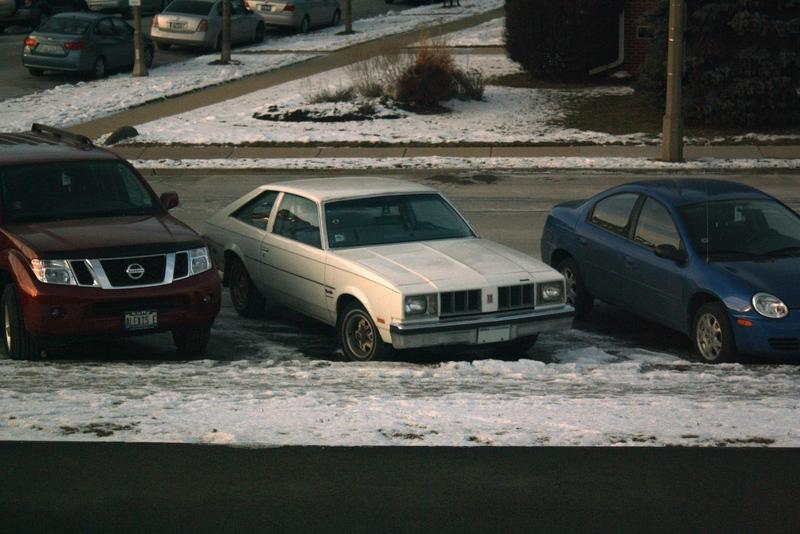 pour se rincer l'oeil - Page 17 1979-Oldsmobile-Cutlass-Salon-CC