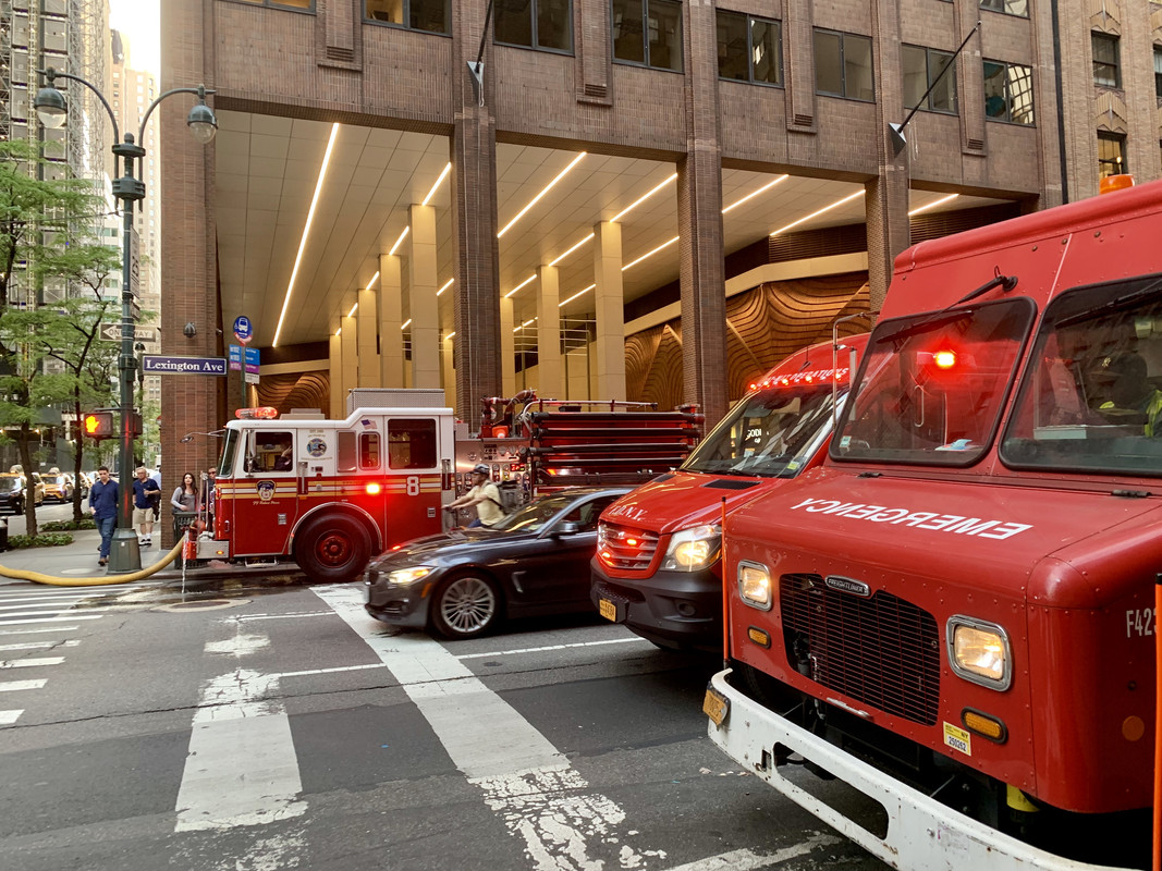 2AB165A5-F866-4584-AF9F-3307D85F61BB