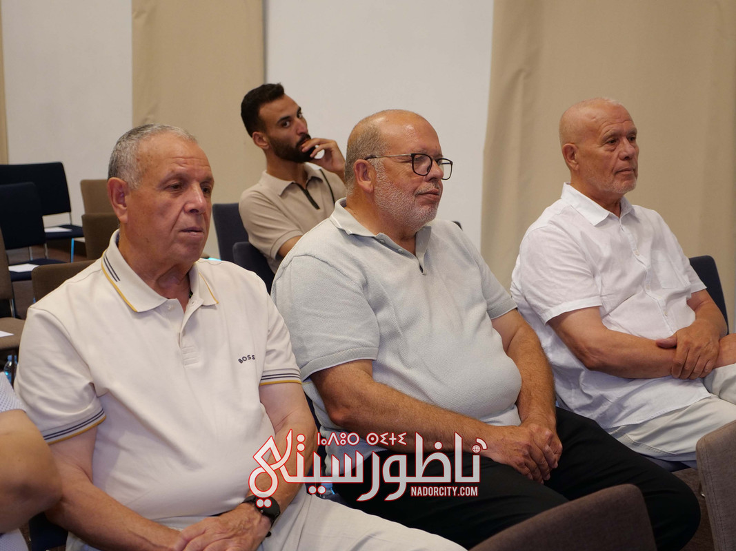 P1293815