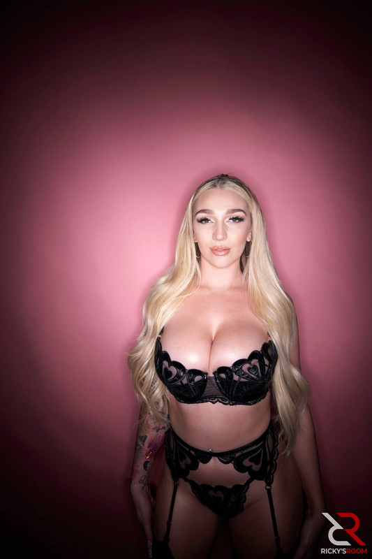 rr0056 kendrasunderland 007