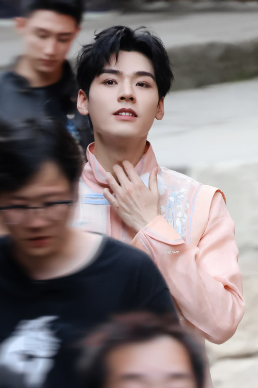 006CT39Tly1hdd9vfgol3j31gz27ge56