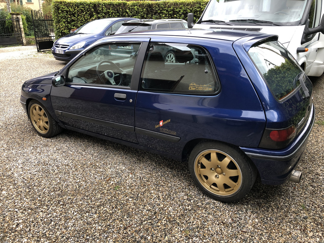 0AF3620B-4BB1-4FE4-B086-01D56D3C5ECC