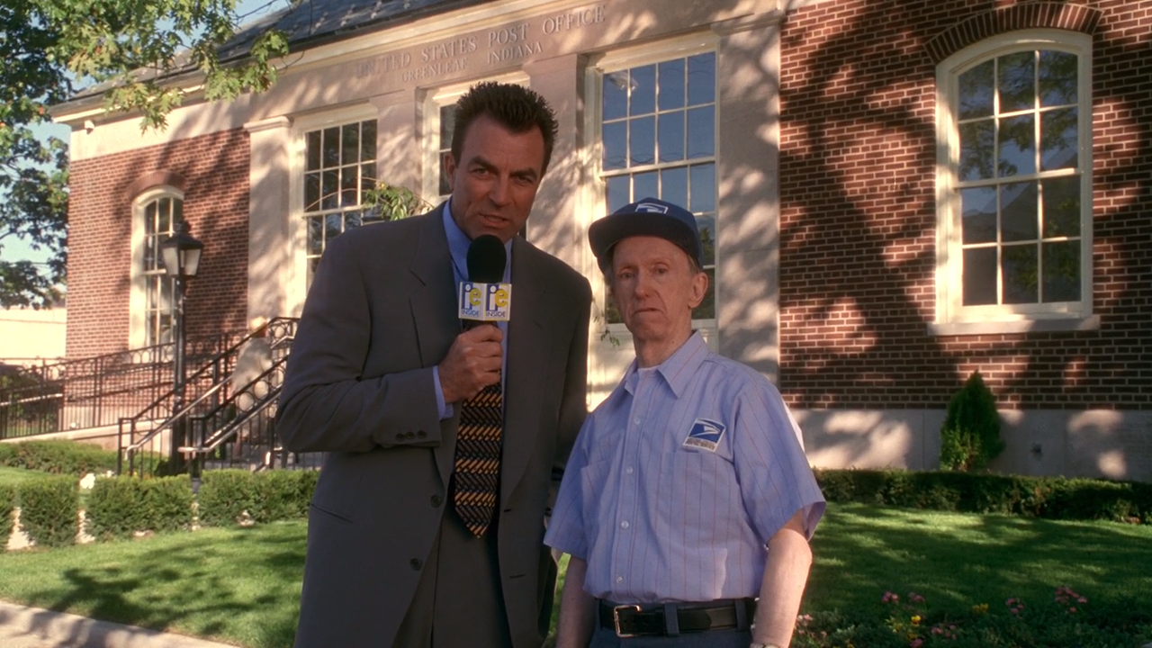 In & Out (Dentro o Fuera) (1997) [WEB-DL 1080p Dual].mkv_snapshot_00.31.28.021