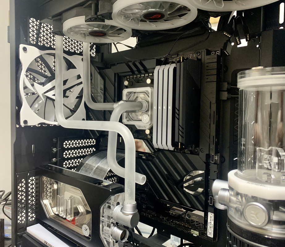 C819EF31-FD88-4D31-B793-C699D3DC45F2