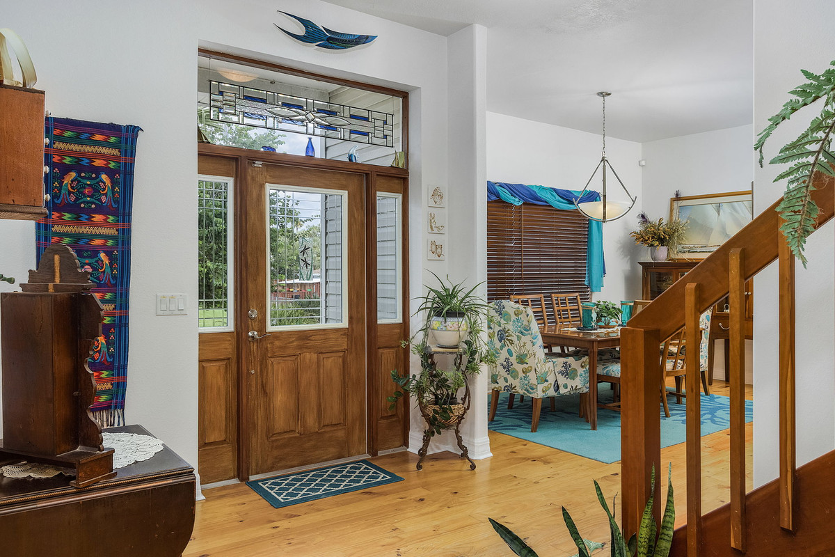 16900 Carolyn Lane