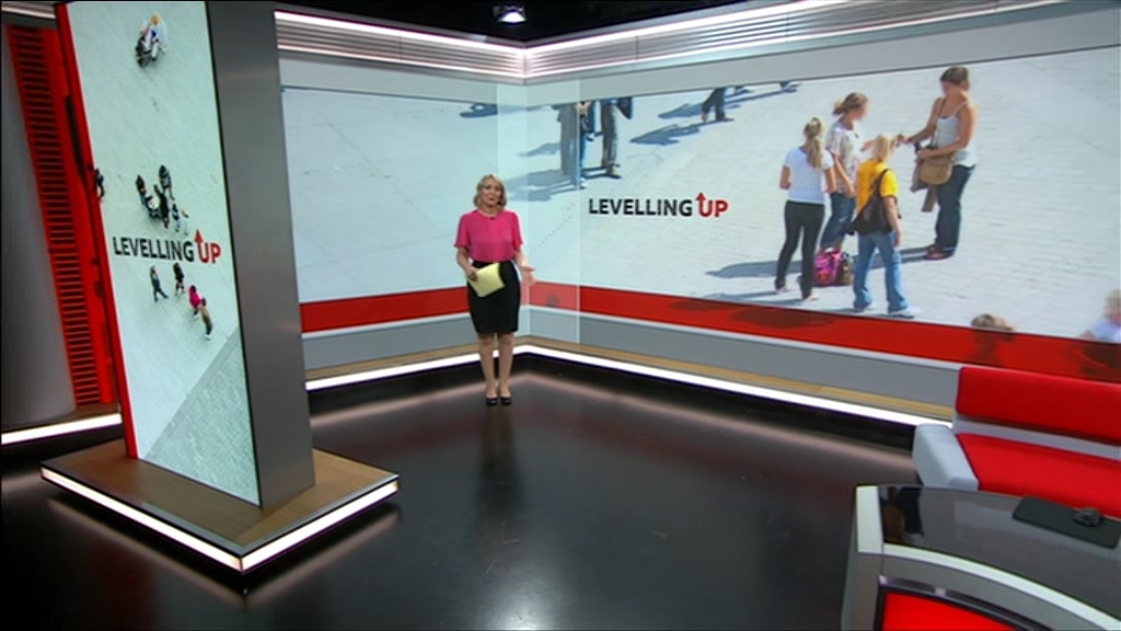 01.20 - 18.30.00 - East Midlands Today. The latest news, sport and we....ts_snapshot_10.43.008