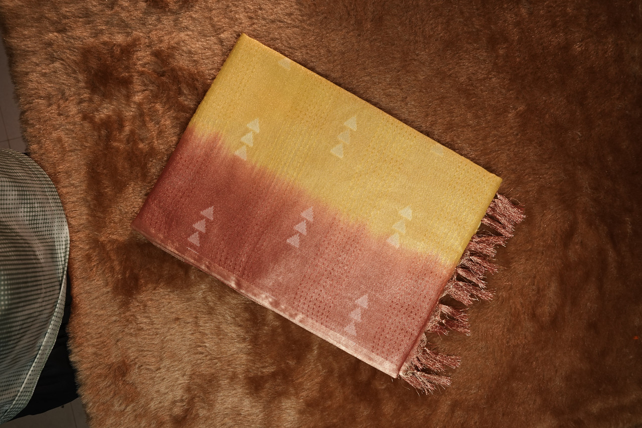 Rokea by RK Premium Handloom