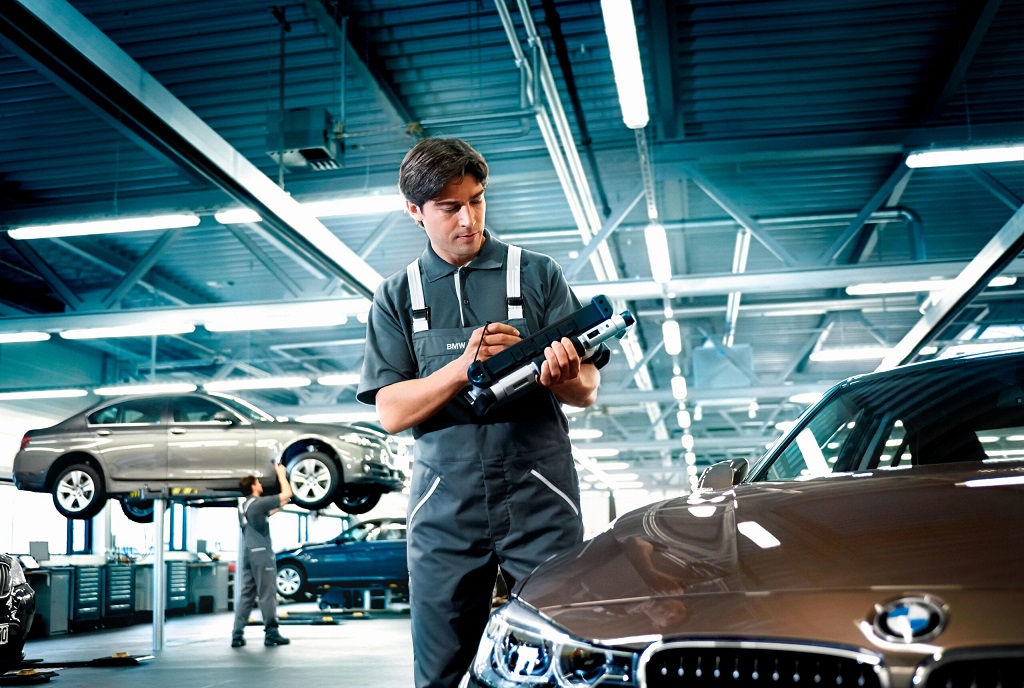 Decoding The Myths and Truths About BMW Service and Maintenance