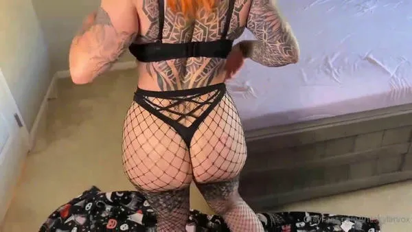 Skylar Vox Gets Her Ass Fucked In Fishnets