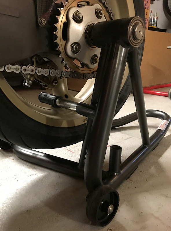 EFF35F1B-75B8-427D-9407-CE7D47BCAEC4