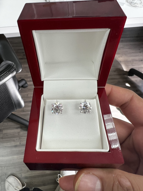 4570CE59-4645-4094-8AB6-FBE9F836B435