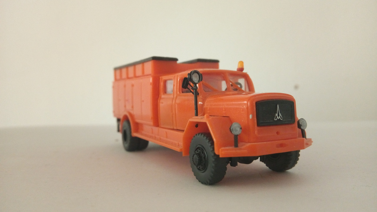 Mache (9227)