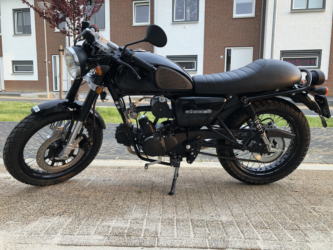 D9889C20-5720-416E-A75D-8E4BB553B444