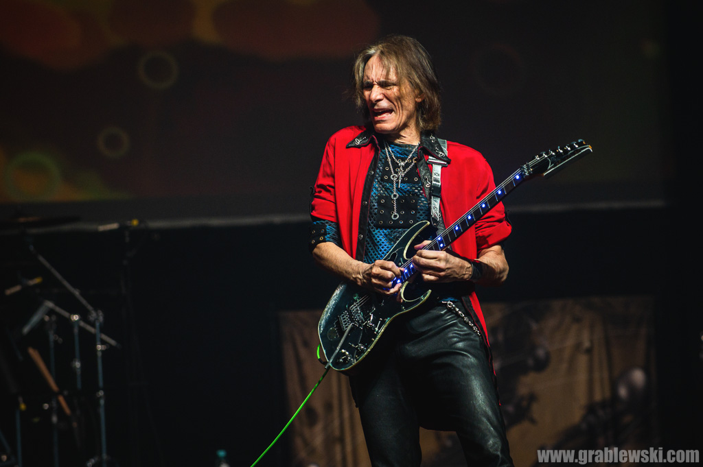[Obrazek: 2023-05-03-Steve-Vai-037.jpg]