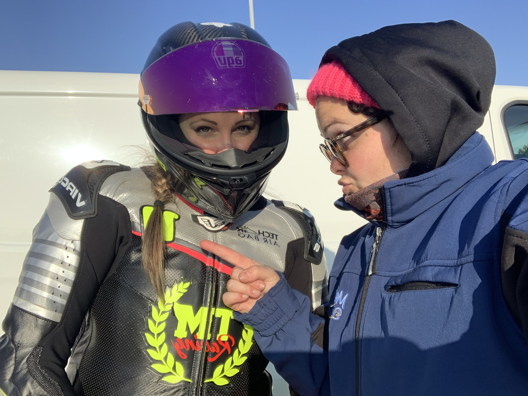 7A305F41-3E74-4BBB-910C-32DD381476F3