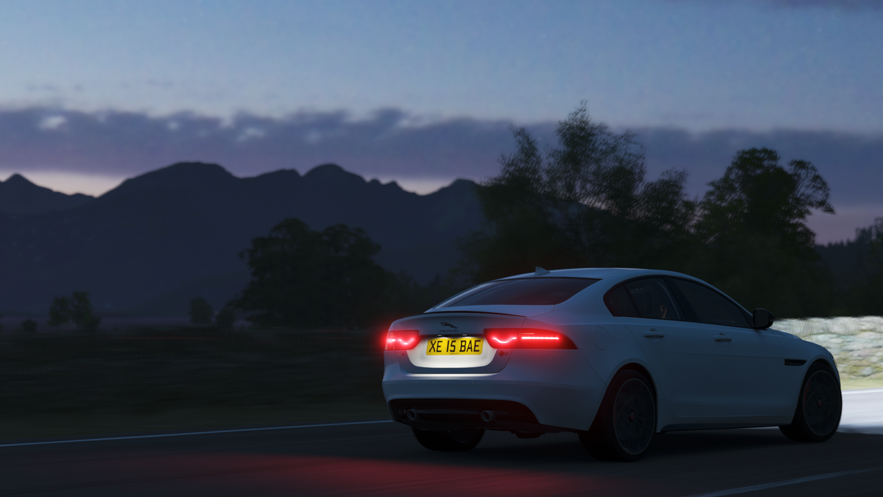 FH4-Jaguar-XE-S-3.png