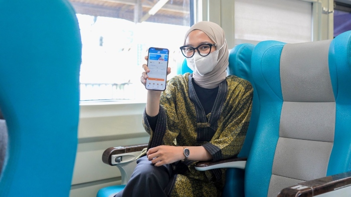 PT KAI mengenalkan layanan Entertainment on Board yang dapat diakses penumpang selama naik kereta api.