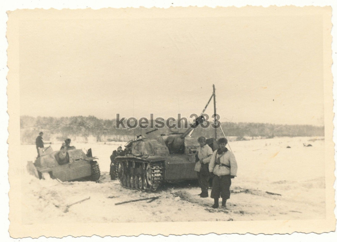 Foto Sturmgeschütz Panzer und Grenadiere an der 