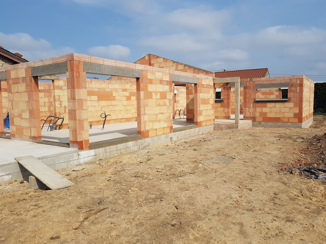 Avant - Construction d'une maison contemporaine à Viriat La neuve 140 m²