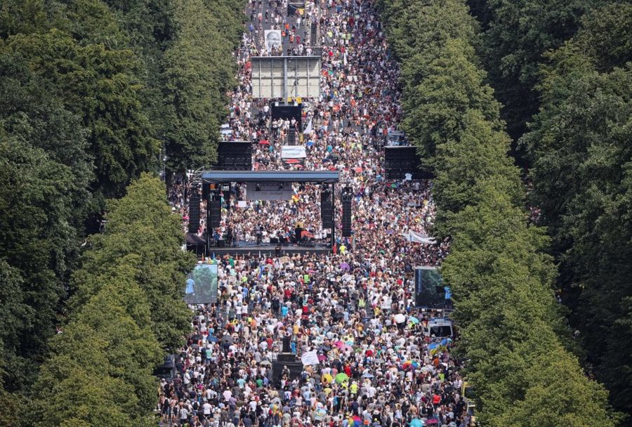 La Grande Protesta di Berlino contro le restrizioni del COVID.