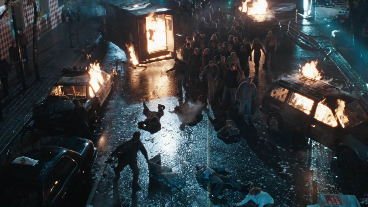 Resident Evil: Apocalypse 2004 BluRay [Hindi + Tamil + Telugu + English] 480p, 720p, 1080p ESub Screenshot