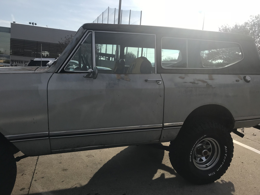 E8C73943-E19B-4D78-B286-4E2680A6CFCC