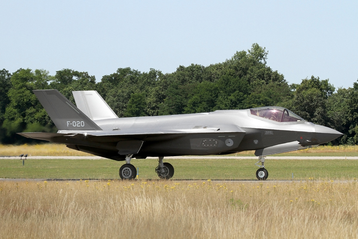 039_F-35A_KLu_F-020_313 sq