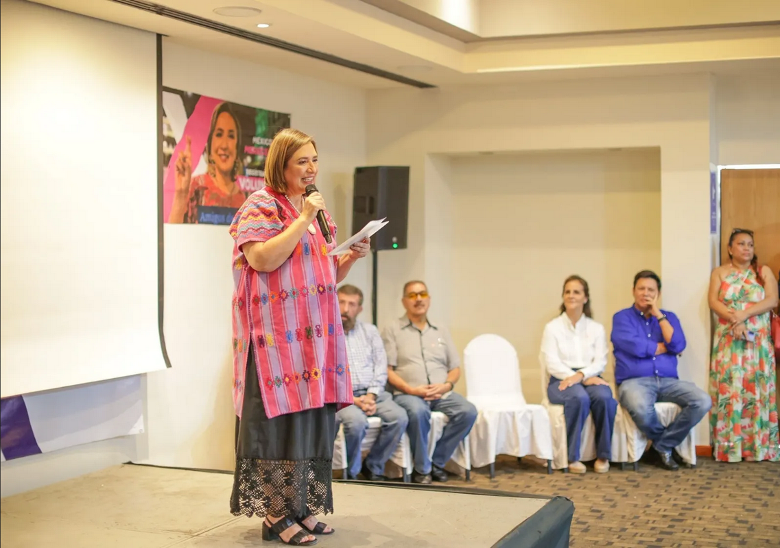 Xóchitl Gálvez se compromete en Campeche a hacer buena gestión de Pemex