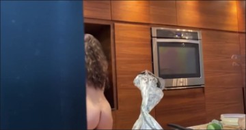 [Image: Voyeur39855140128.jpg]