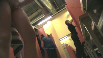 [Image: Voyeur56485121026.jpg]