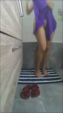 [Image: Voyeur51705103638.jpg]