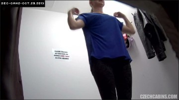 [Image: Voyeur30525143933.jpg]