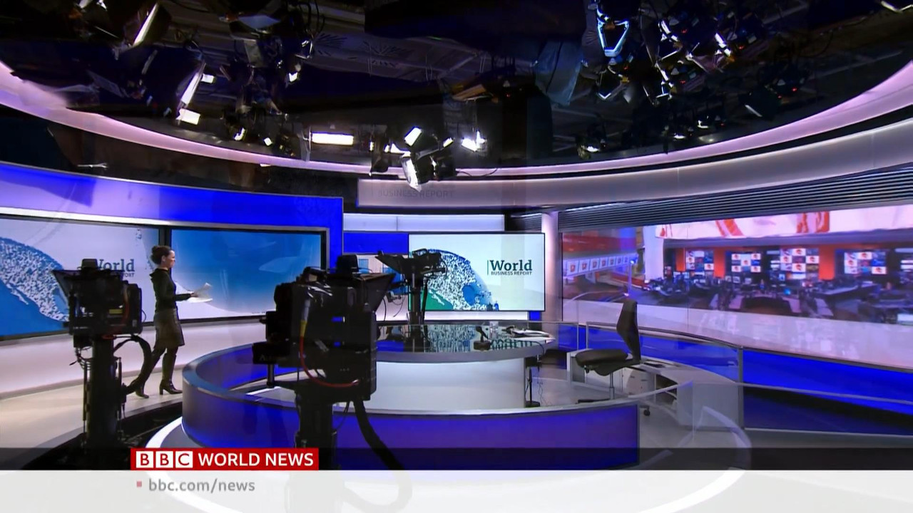 12.10 - 07.45.00 - World Business Report. The host presents and analy....ts_snapshot_03.18_[2021.12.