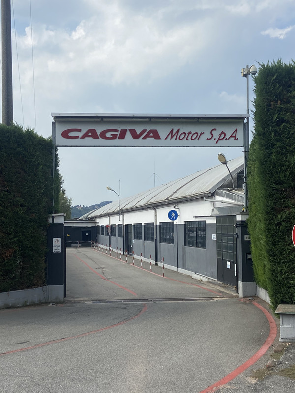 B1D8AFBB-73A7-4369-85AE-A73355F4B20F