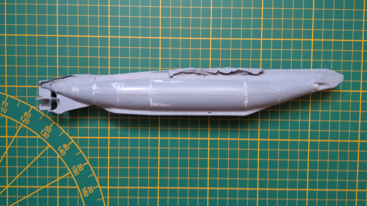 UB-16 kadłub podkład i szlifowanie