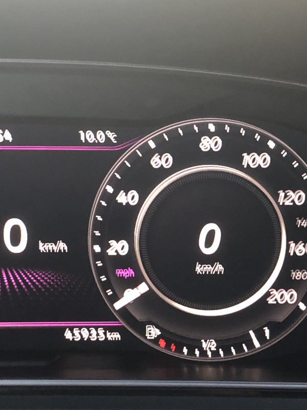 B30540D7-417A-422F-8F89-E74DEC9411D5