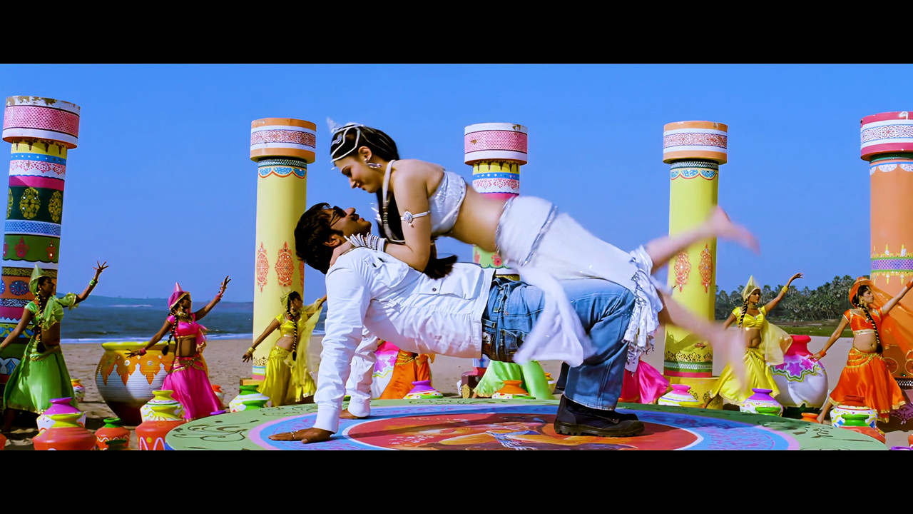 Tamanna Hot Song From Himmatwala Naino Main Sapna 4K (Best Quality).mp4_snapshot_02.12_[2021.04.05_1