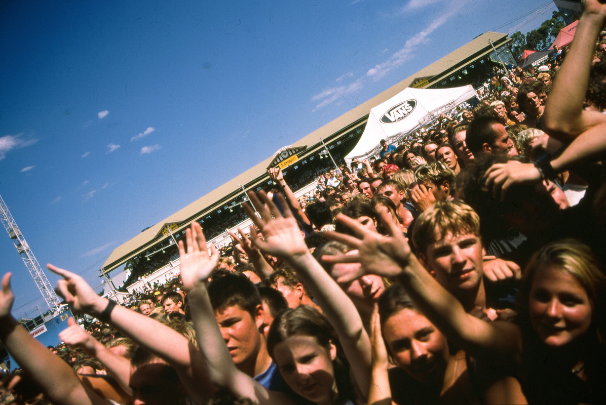 1998-01-24 Melbourne, Australia - Melbourne Showgrounds (Vans Wa
