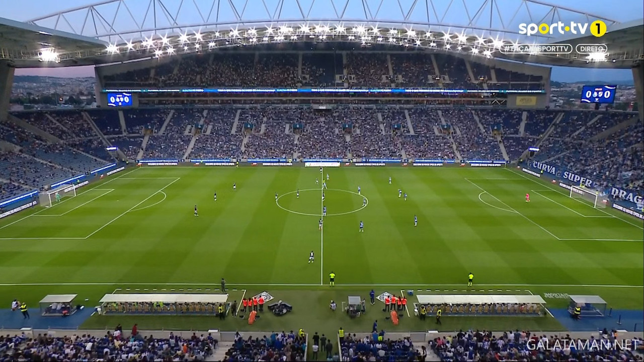 04-17_20-45-04_SPORT TV 1 FHD_FC Porto vs Vitória Guimarães.ts_snapshot_16.55.59.900
