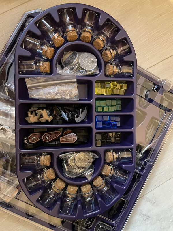 8AEC744C-598B-44F9-B0FC-73138F301436