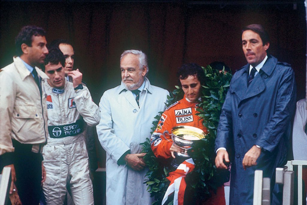 1984 мон подиум