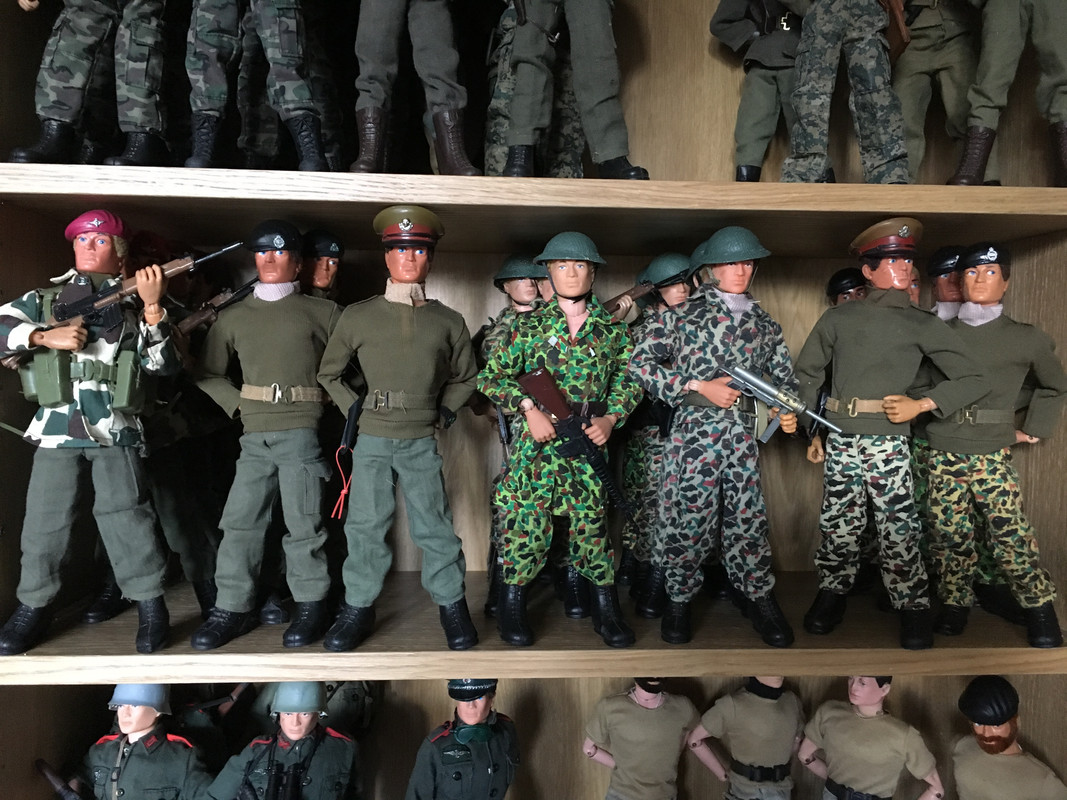 A Refit for Gunner HQ.. or the collection was out of control !! IMG-2226