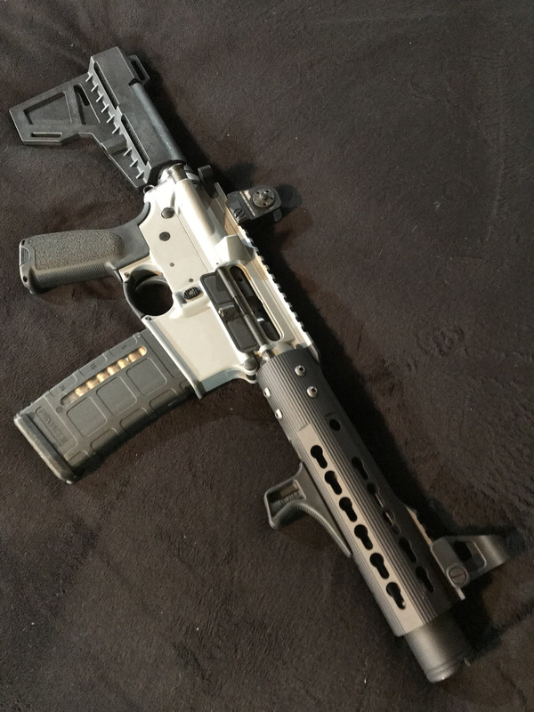 DC9D98A7-FFD5-4A48-AB6B-AC05804C8D1B