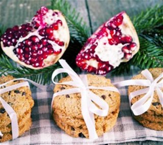 Μπισκότα με ρόδι Recipe-Biscuits-with-pomegranate-seeds-min